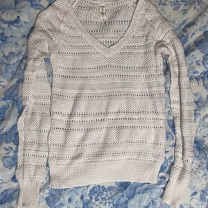 Lightweight Aeropostale White V-Neck Knit Sweater